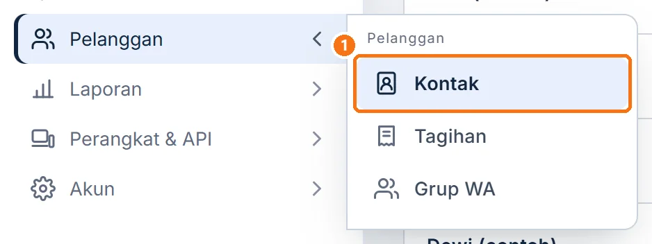 Submenu kelompok Pelanggan terbuka, menu Kontak ditandai